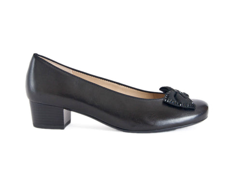 Clearance 50% off Ara wide-fitting bow detail black leather court