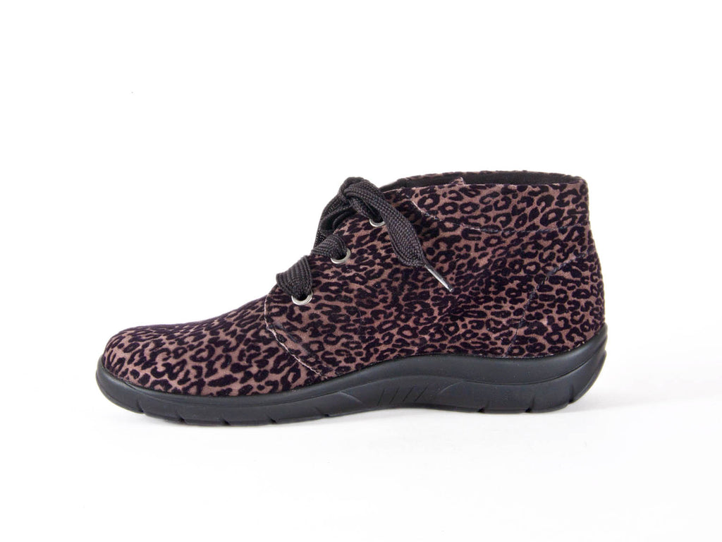 Ellie Dickins Shoes Women s leopard print leather ankle boots