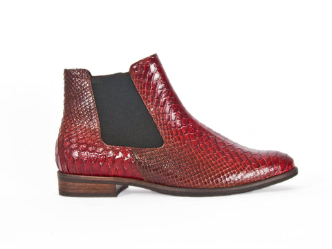 Croc effect leather ankle boot