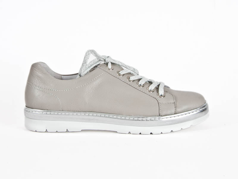 Silver & pearlised leather lace-up trainer