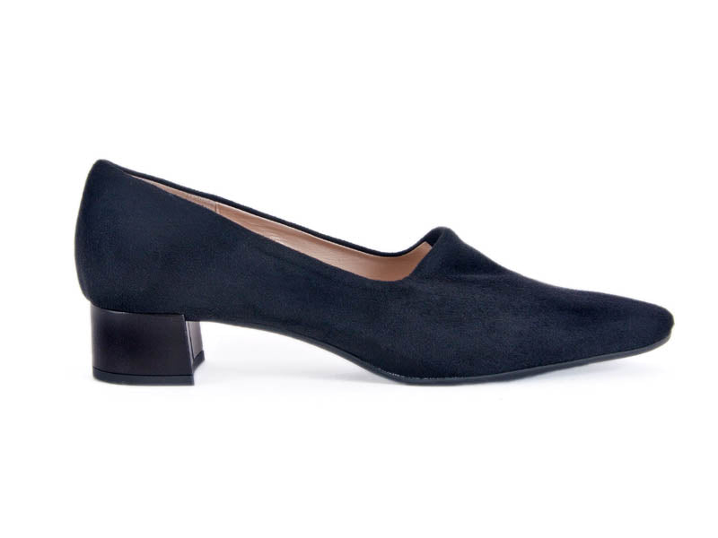 Clearance 50% off Hi Tec Fabric black loafer / trouser shoe