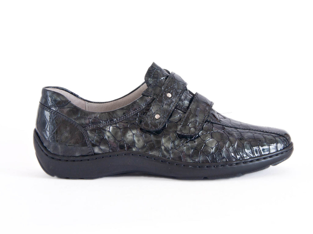 * Closing down sale 50% off Waldlaufer Henni 2 strap lofer in black & grey leather