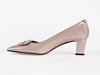 Court in beige patent leather & trim