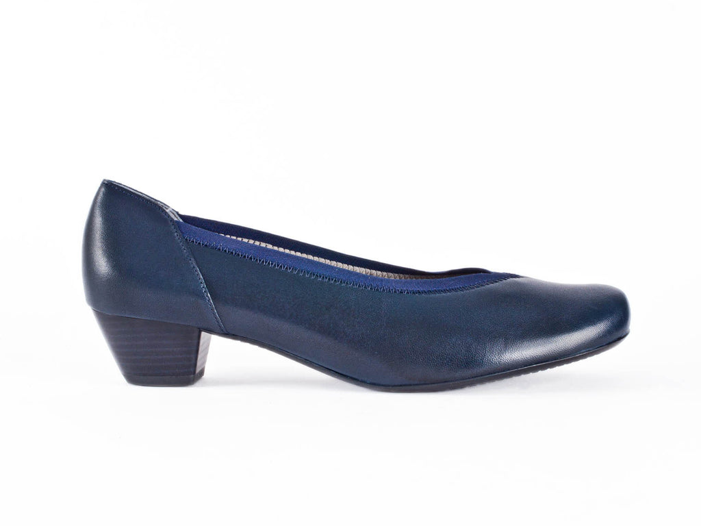 Ladies wide fit court shoes sale uk