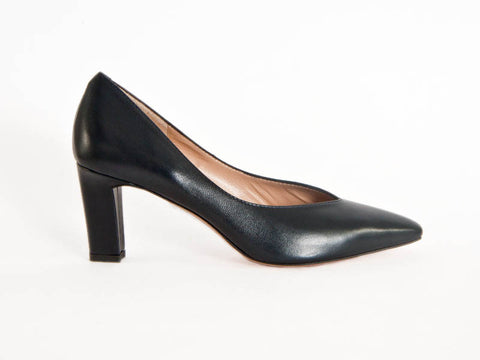 High heeled navy blue leather court