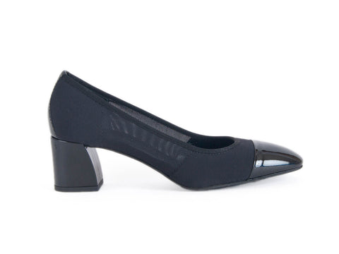 Ellie Dickins Hi-tec black fabric & patent leather court