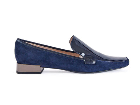 Contrasting heel navy blue patent leather & suede loafer