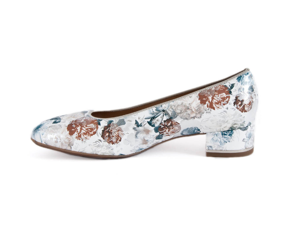 Ara heels store